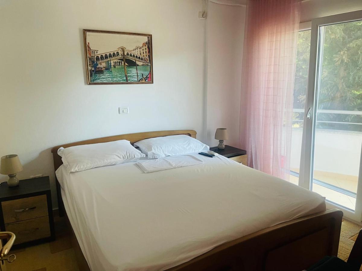Alda's Appartement Golem (Tirana)